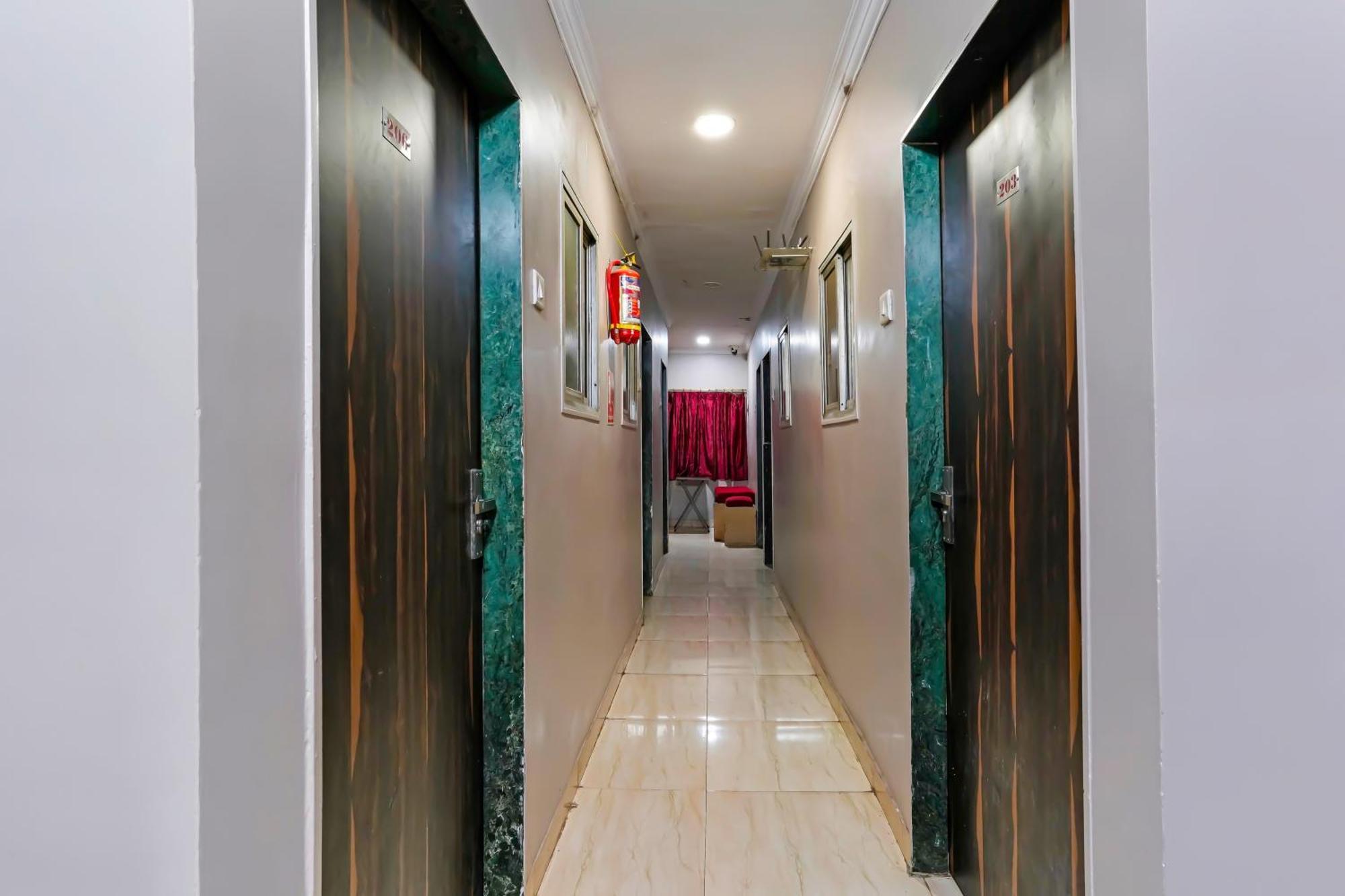 Super Hotel O Homestay Andheri East Bombay Eksteriør billede